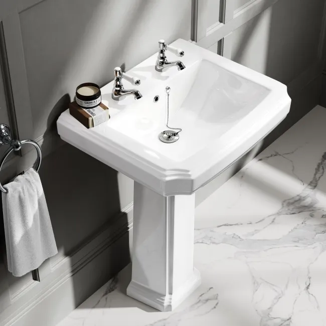 Hudson Traditional Close Coupled Toilet & Pedestal Basin Set - Double Tap Hole