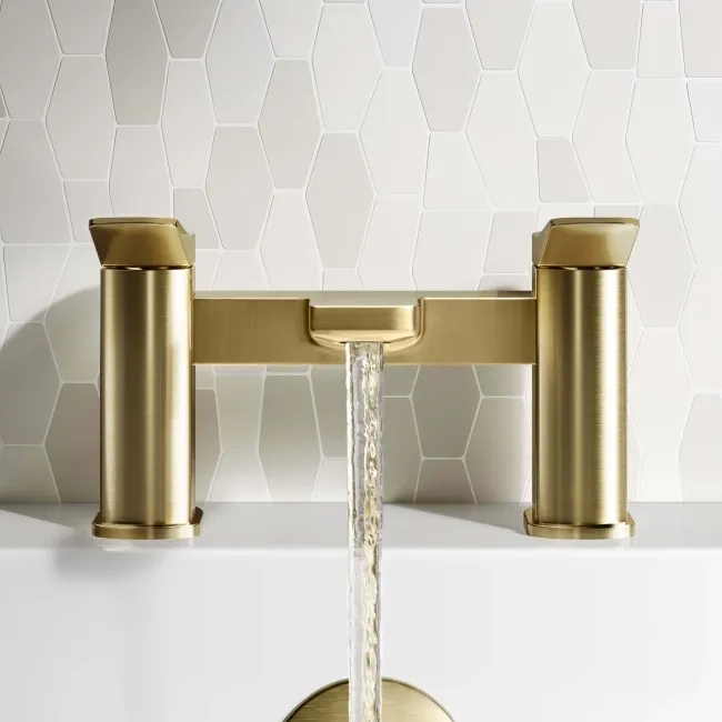 Aire Brushed Brass Bath Filler