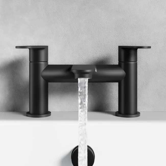 Avill Matt Black Bath Filler