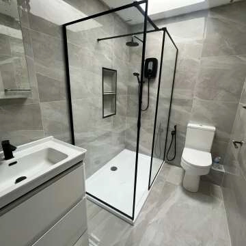 Munich Matt Black Framed Easy Clean 8mm Wet Room Shower Glass Panel 900mm