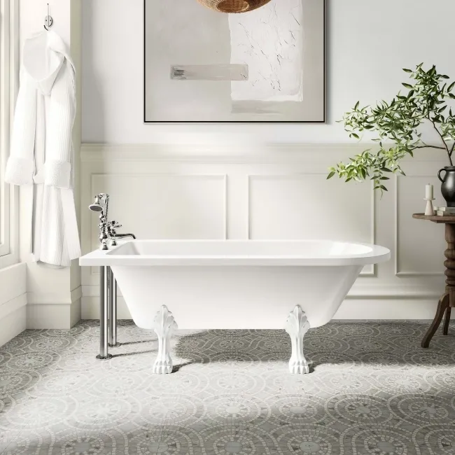 Abingdon 1500mm Single Ended Roll Top Bath - White Feet