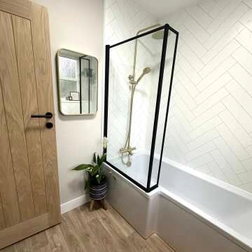 Olivia Brushed Brass Rectangular Bathroom Mirror 600x400mm