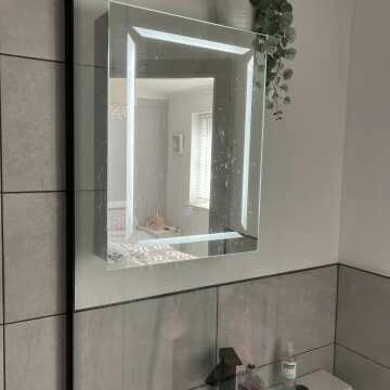 Haisley Illuminated LED Mirror Cabinet With BLUETOOTH Speaker 700x500mm