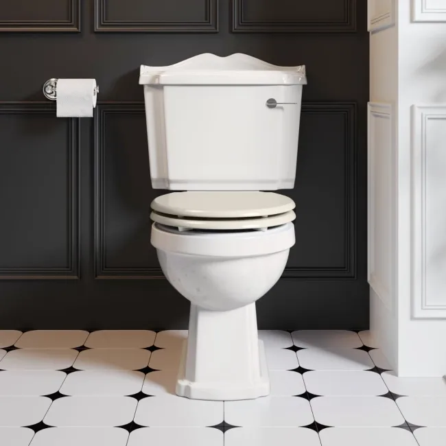 Lima Traditional Close Coupled Toilet With Chalk White Wooden Seat