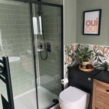 Helsinki Matt Black Premium Easy Clean 8mm Hinged Shower Door 1400mm