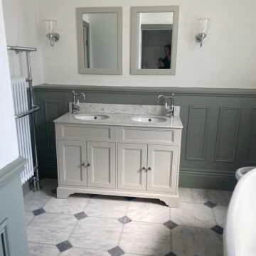 Chalk White Bathroom Mirror 700x500mm