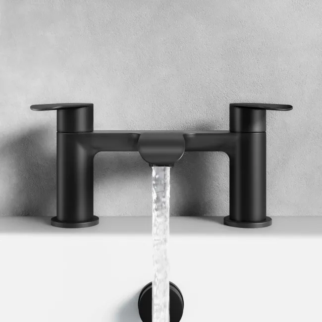 Tay Matt Black Bath Filler