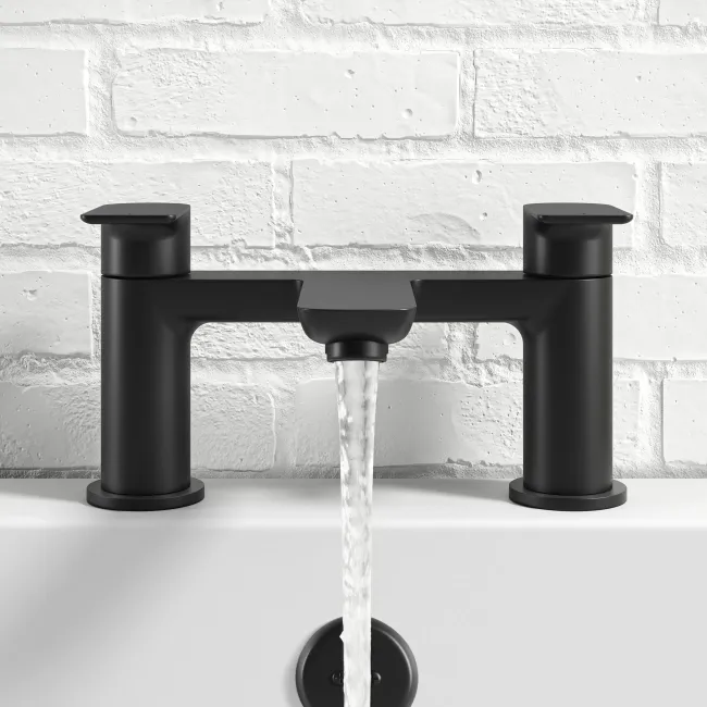 Lusk Matt Black Bath Filler