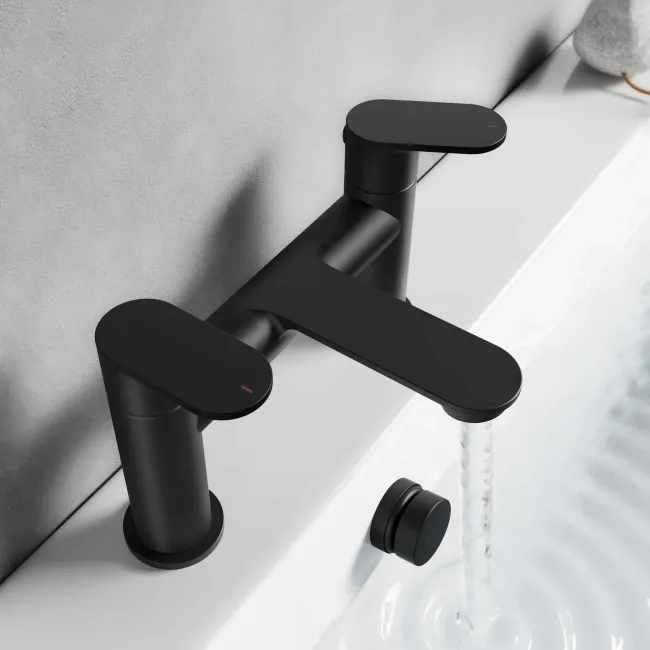 Avill Matt Black Bath Filler