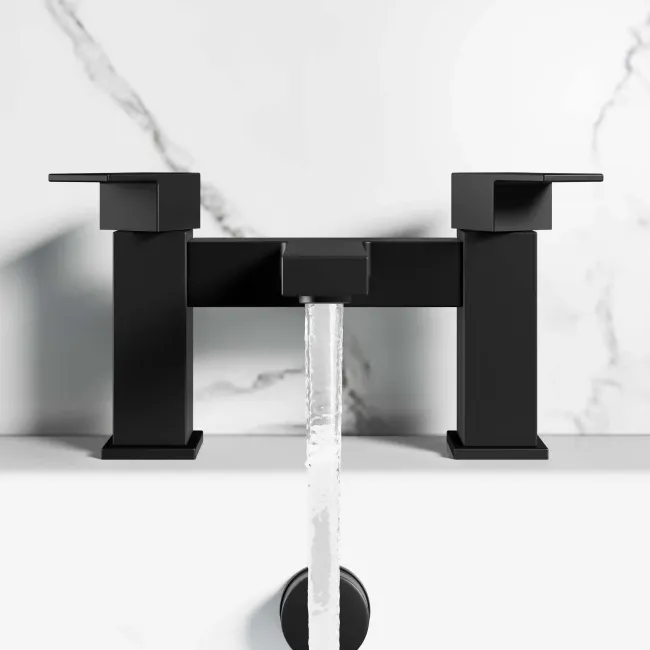 Tamar Matt Black Bath Filler