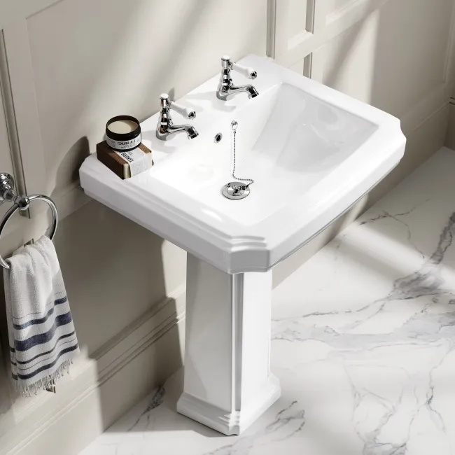 Hudson Traditional Low-Level Toilet With Dove Grey Seat & Pedestal Basin - Double Tap Hole
