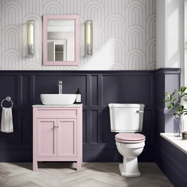Hudson Traditional Close Coupled Toilet With Cashmere Pink Wooden Seat
