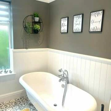 Grosvenor 1800mm Roll Top Bath - Chrome Ball Feet