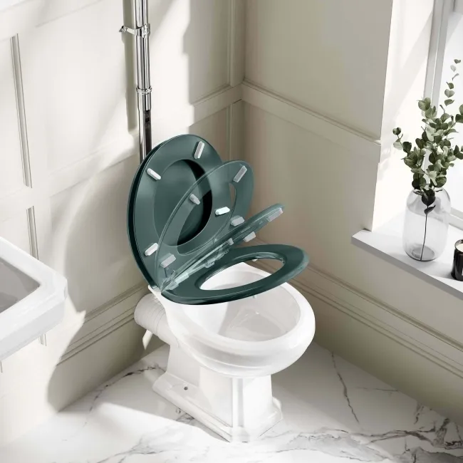 Hudson Traditional High-Level Toilet With Midnight Green Seat & Pedestal Basin - Single Tap Hole