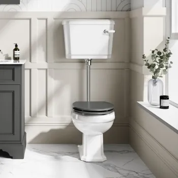 Hudson Traditional Toilet With Low-Level Cistern and Graphite Grey Wooden Seat