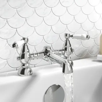 Beauly Traditional Chrome Bath Filler