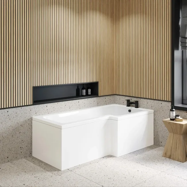 L Shaped 1700 Bath with Front Panel - Right Handed