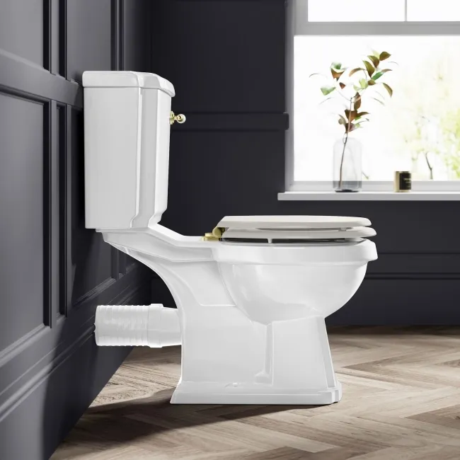 Hudson Traditional Close Coupled Toilet With Cotton White Wooden Seat - Brushed Brass Lever