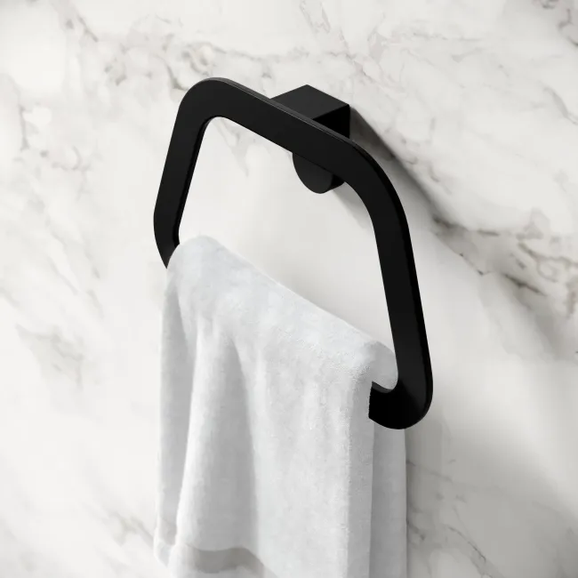 Eloise Matt Black 3 Pieces Accessory Set