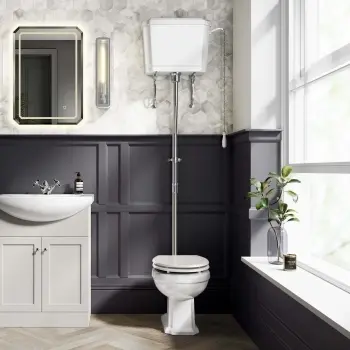 Hudson Traditional Toilet With High-Level Cistern and Cotton White Wooden Seat