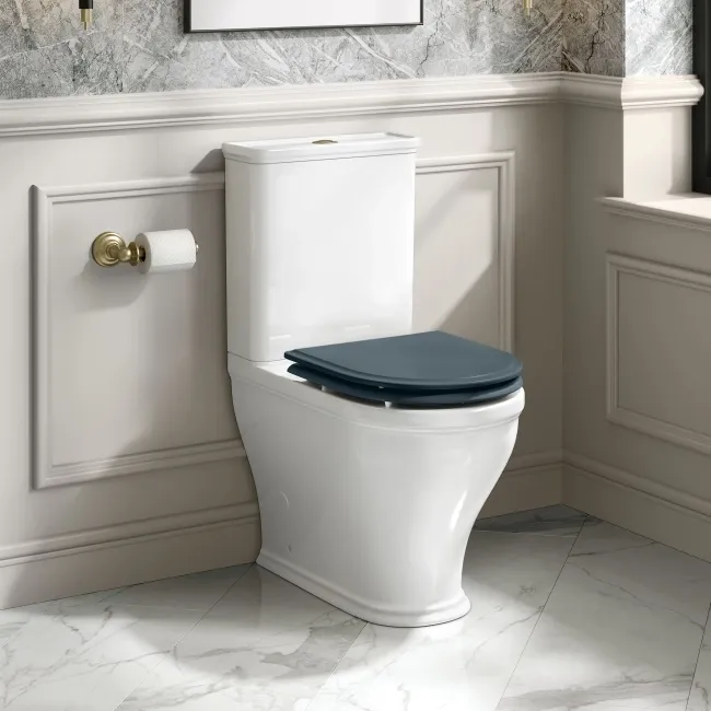 Kansas Traditional Rimless Close Coupled Toilet With Inky Blue Wooden Seat - Brushed Brass Hinges