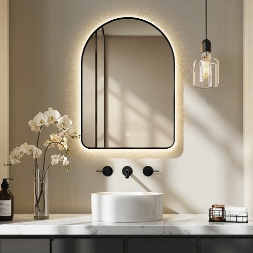 How to Choose the Best Makeup Mirror for Your Bathroom