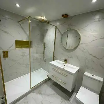 Mollie Brushed Brass Round Bathroom Mirror 600mm