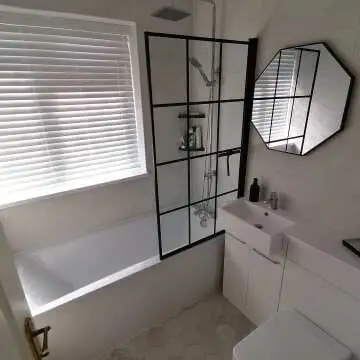Zurich Easy Clean Matt Black Grid Bath Screen - 800mm