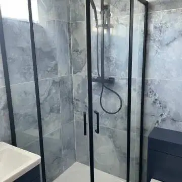 London Matt Black 6mm Quadrant Shower Enclosure 900x900mm