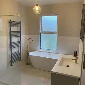 Barcelona Anthracite Straight Heated Towel Rail 1600x600mm