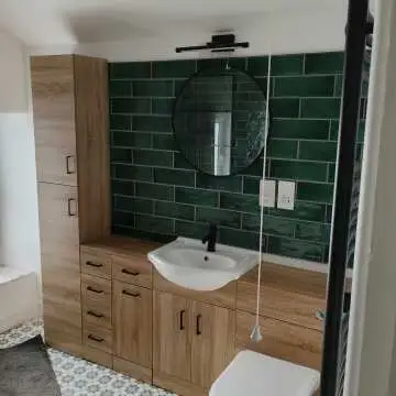 Essence Black Framed Round Bathroom Mirror 600mm
