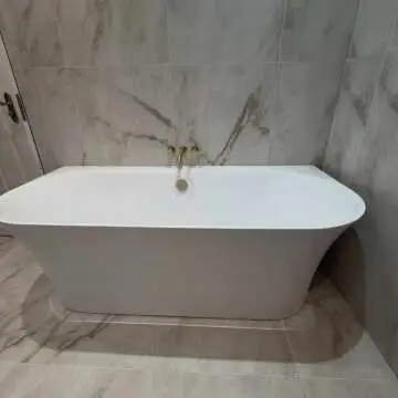 Camden 1700mm Curved Back To Wall Bath