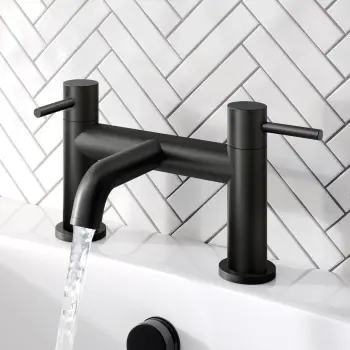 Selma Matt Black Bath Filler