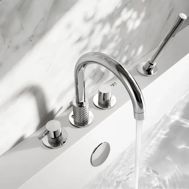 Suir Chrome Bath Mixer Tap & Handheld Shower with Knurled Detailing