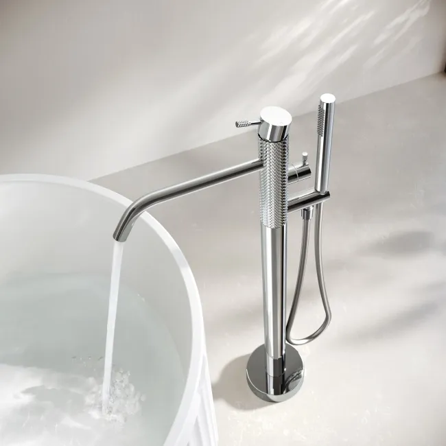 Suir Chrome Freestanding Bath Shower Mixer Tap with Knurled Detailing