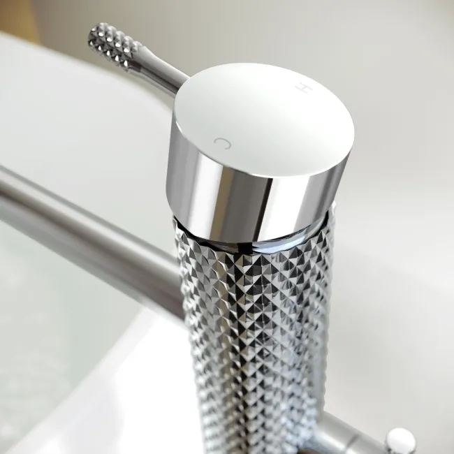 Suir Chrome Freestanding Bath Shower Mixer Tap with Knurled Detailing
