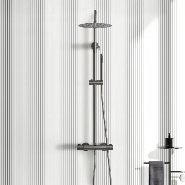 Suir Premium Brushed Gunmetal Round Thermostatic Shower Set with Knurled Detailing