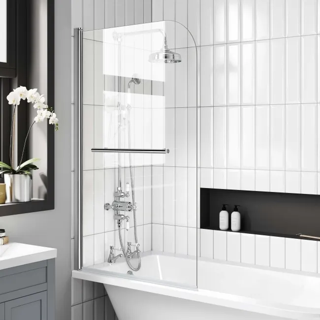 Abingdon 1500 Roll Top Shower Bath - Chrome Ball Feet & 6mm Easy Clean Screen With Rail