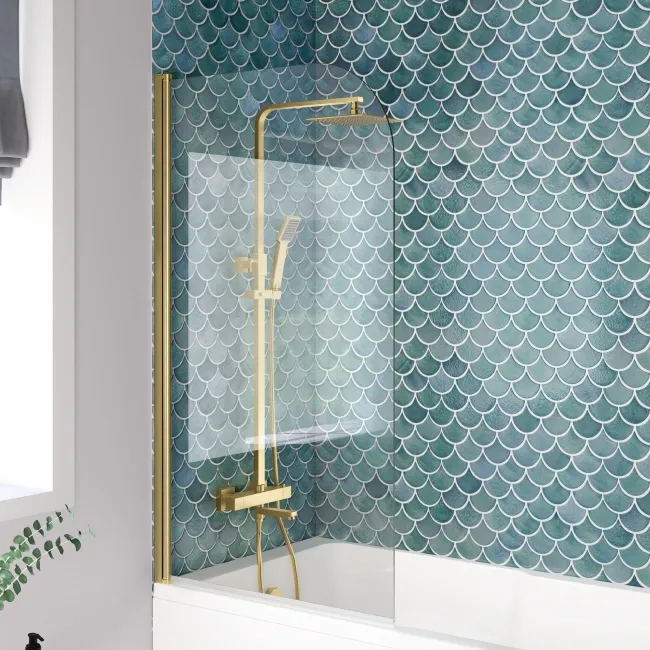 Antigua 1700x750 Keyhole Shower Bath & 6mm Easy Clean Brushed Brass Bath Screen