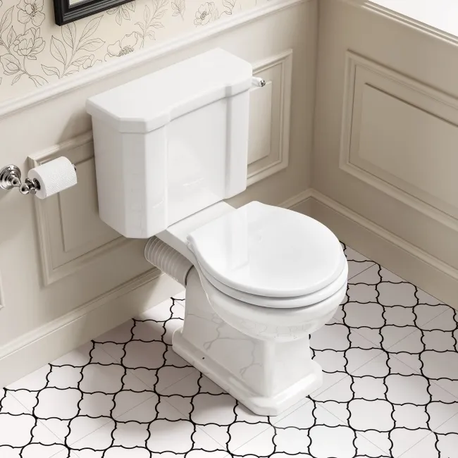 Enid Traditional Close Coupled Toilet With Gloss White Wooden Seat