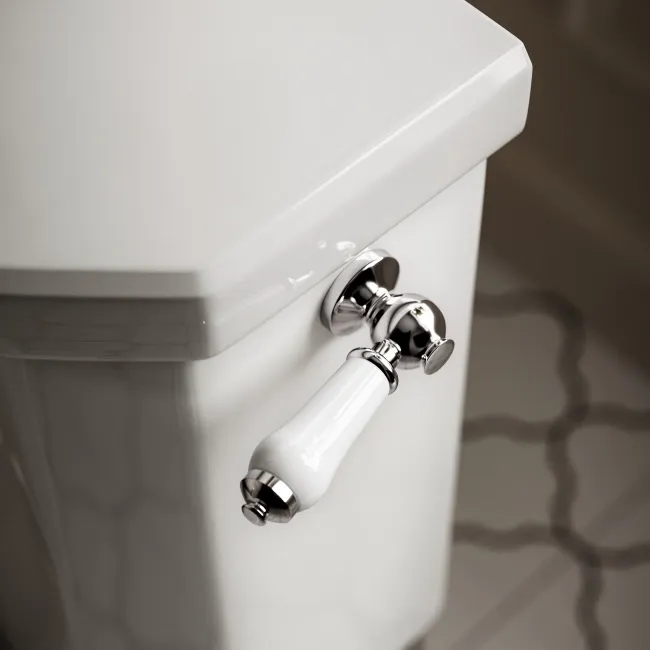 Enid Traditional Close Coupled Toilet With Gloss White Wooden Seat