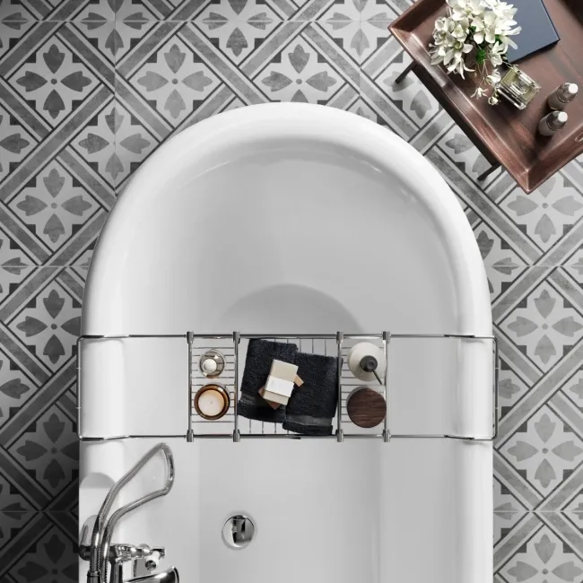 Grosvenor 1700mm Roll Top Bath - White Claw Feet