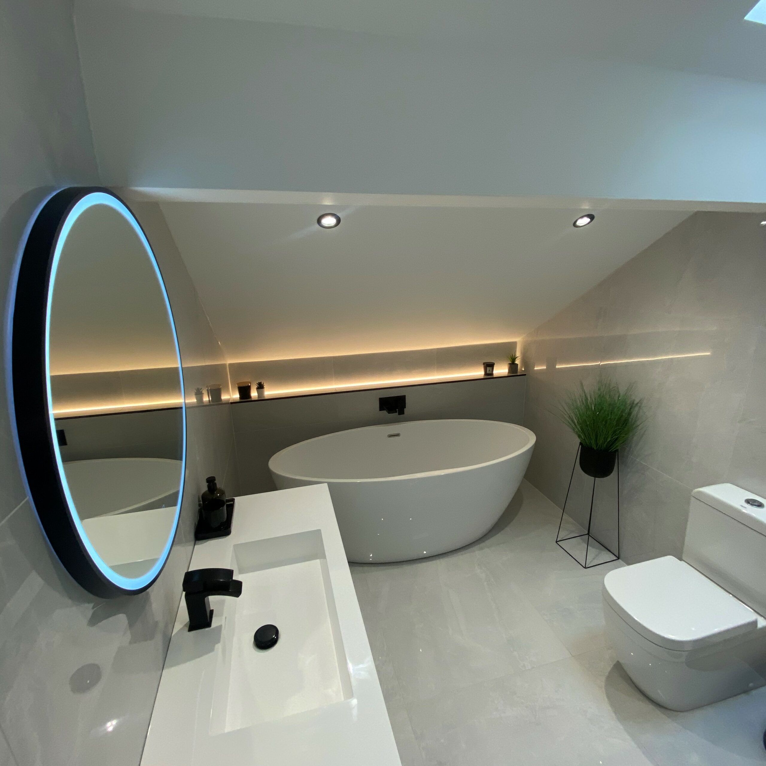 Louise Created her Stunning Bathroom with Our Islington Bath and Hamburg Shower Enclosure