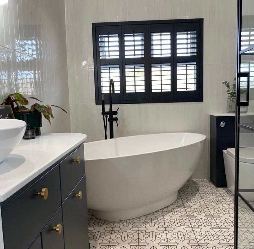 Rebecca Designed a Monochrome Bathroom Space with our Chelsea Freestanding Bath