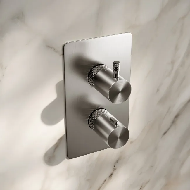 Suir Premium Brushed Nickel Round Thermostatic Shower Valve with Knurled Detailing - 3 Outlet