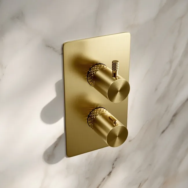 Suir Premium Brushed Brass Round Thermostatic Shower Valve with Knurled Detailing - 3 Outlet