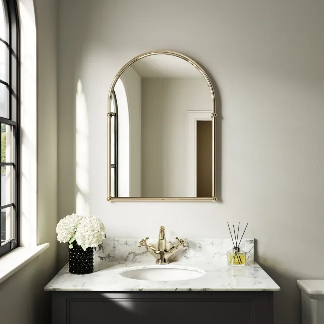 Avoca Traditional English Gold Arched Mirror 673X490mm