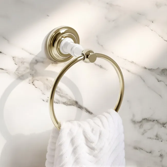 Avoca Traditional English Gold Towel Ring