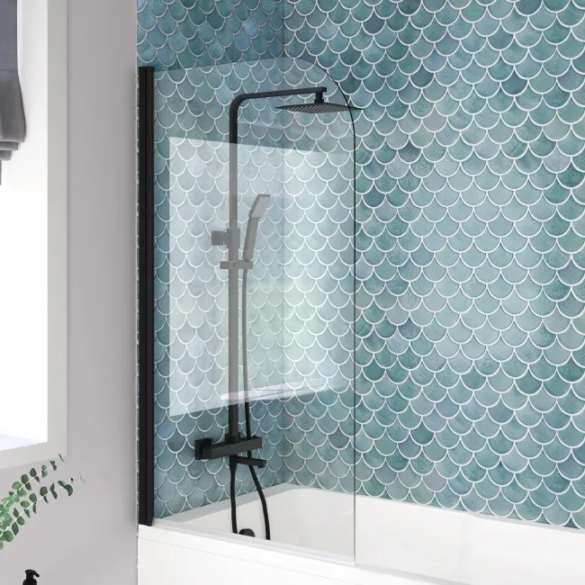 Antigua 1700x750 Keyhole Shower Bath & 6mm Easy Clean Matt Black Bath Screen