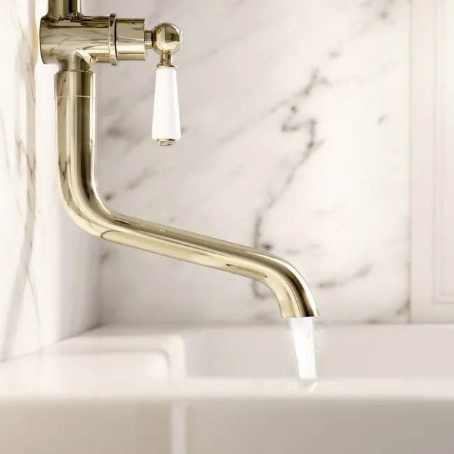 Avoca Traditional English Gold Thermostatic Bath Filler Shower Set with Hand Shower and Soap Dish